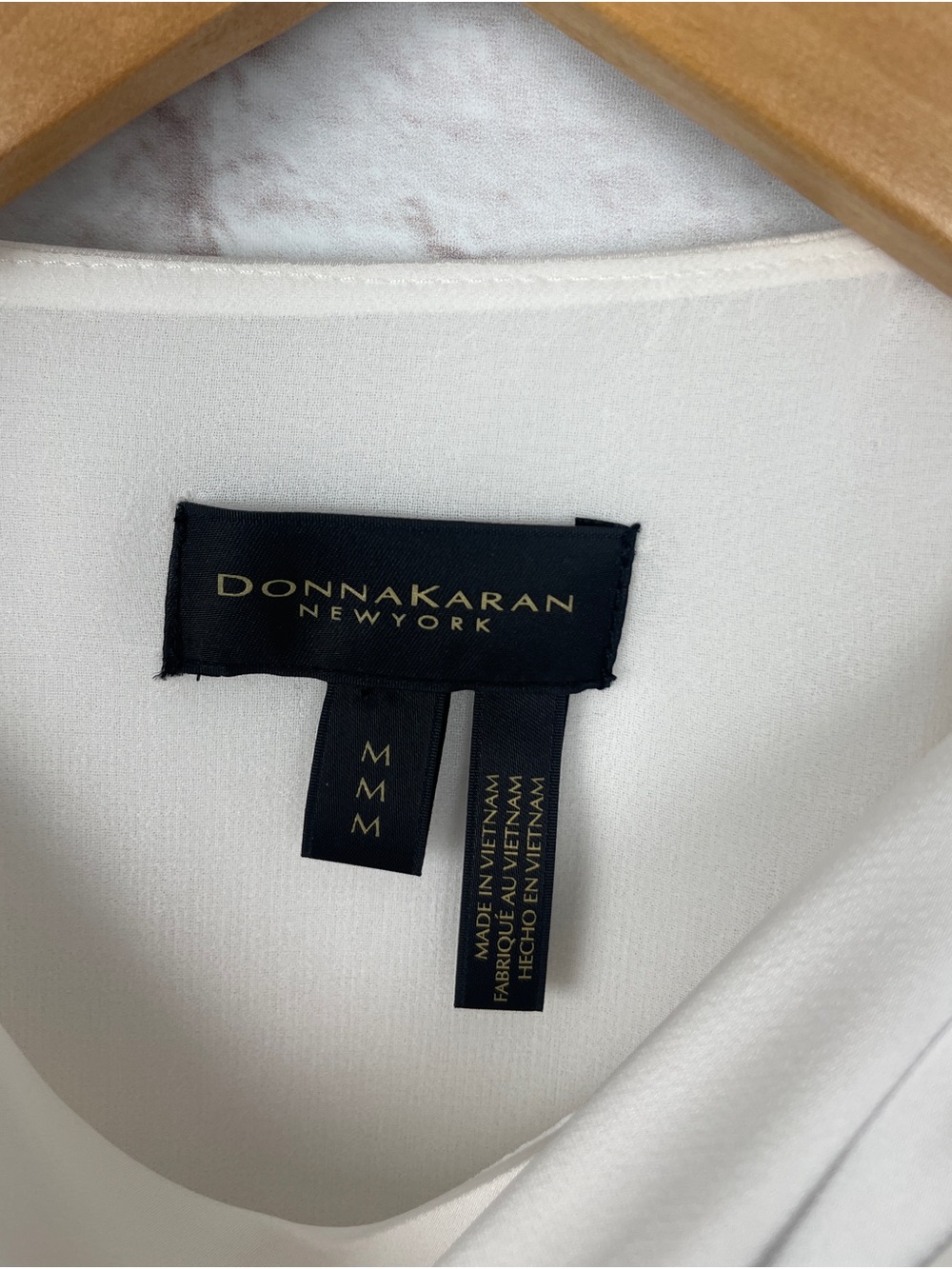 Donna Karan Sleeveless Draped Mockneck White Satin White Cream Blouse Size M - Picture 4 of 8